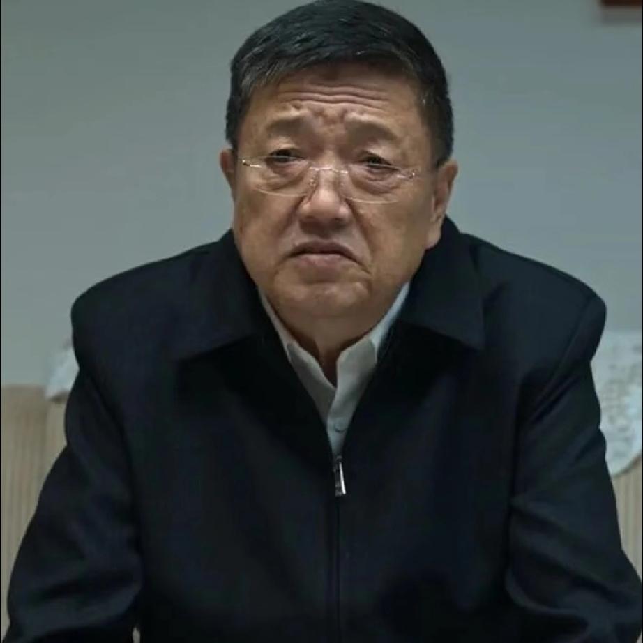 内地演员秦焰去世了，
我好奇查了一下，
一查真是吓一跳，原来他就是《狂飙》里城府
