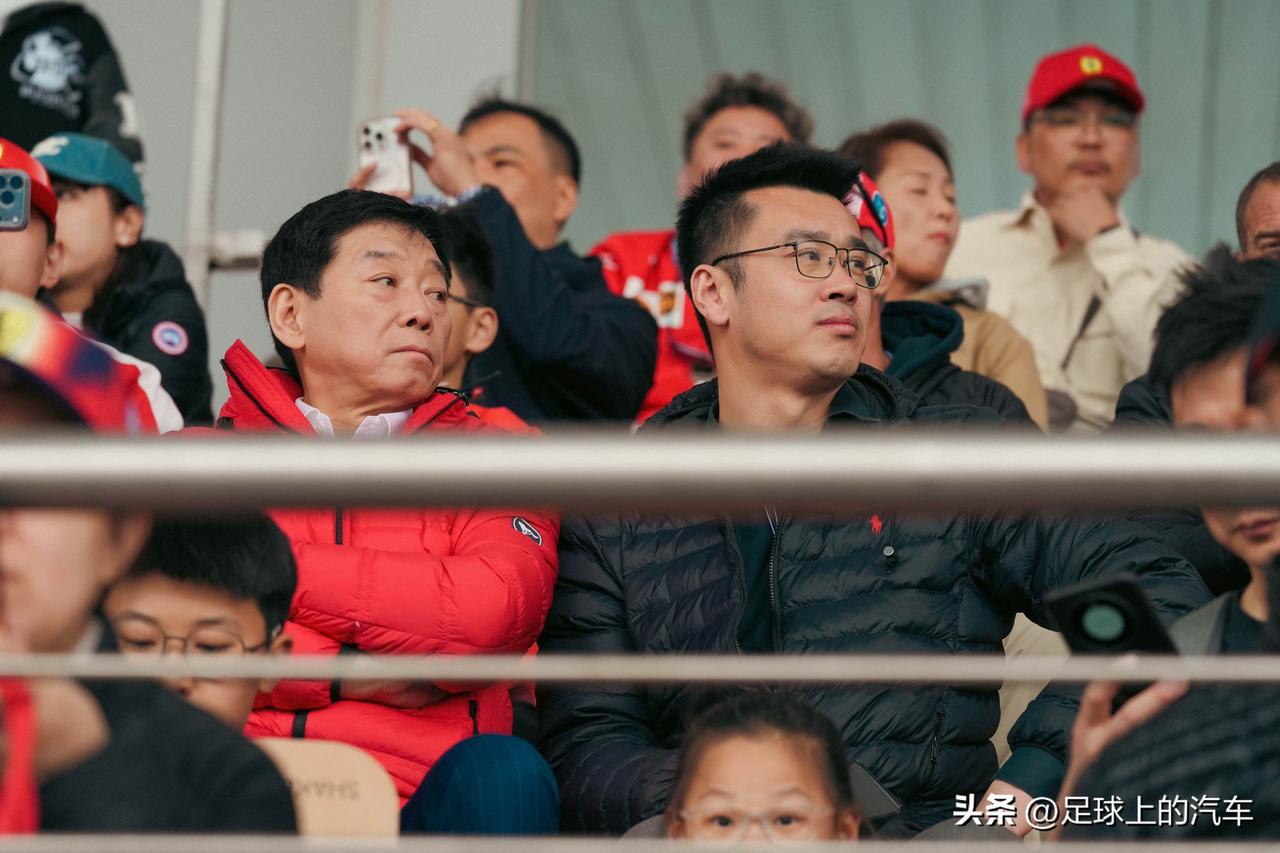 魏建军现身F1赛场！长城这是要搞大动作？
 
长城早就官宣过会有超豪品牌，而且自