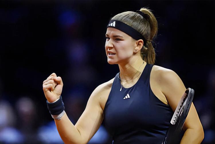 网友：穆霍娃完美的“复仇”之旅！！
…
在斯图加特1/4决赛前….
穆霍娃对阵高