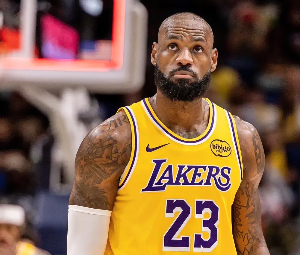 不看数据不看数据看过程
看数据的话
东契奇MVP的表现
詹姆斯也是这个年龄历史级