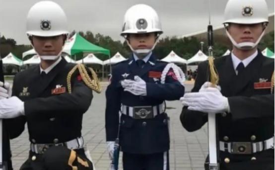 国家统一后18万台军怎么办？曾有消息称，台湾现役部队大约有18万人左右，统一后这