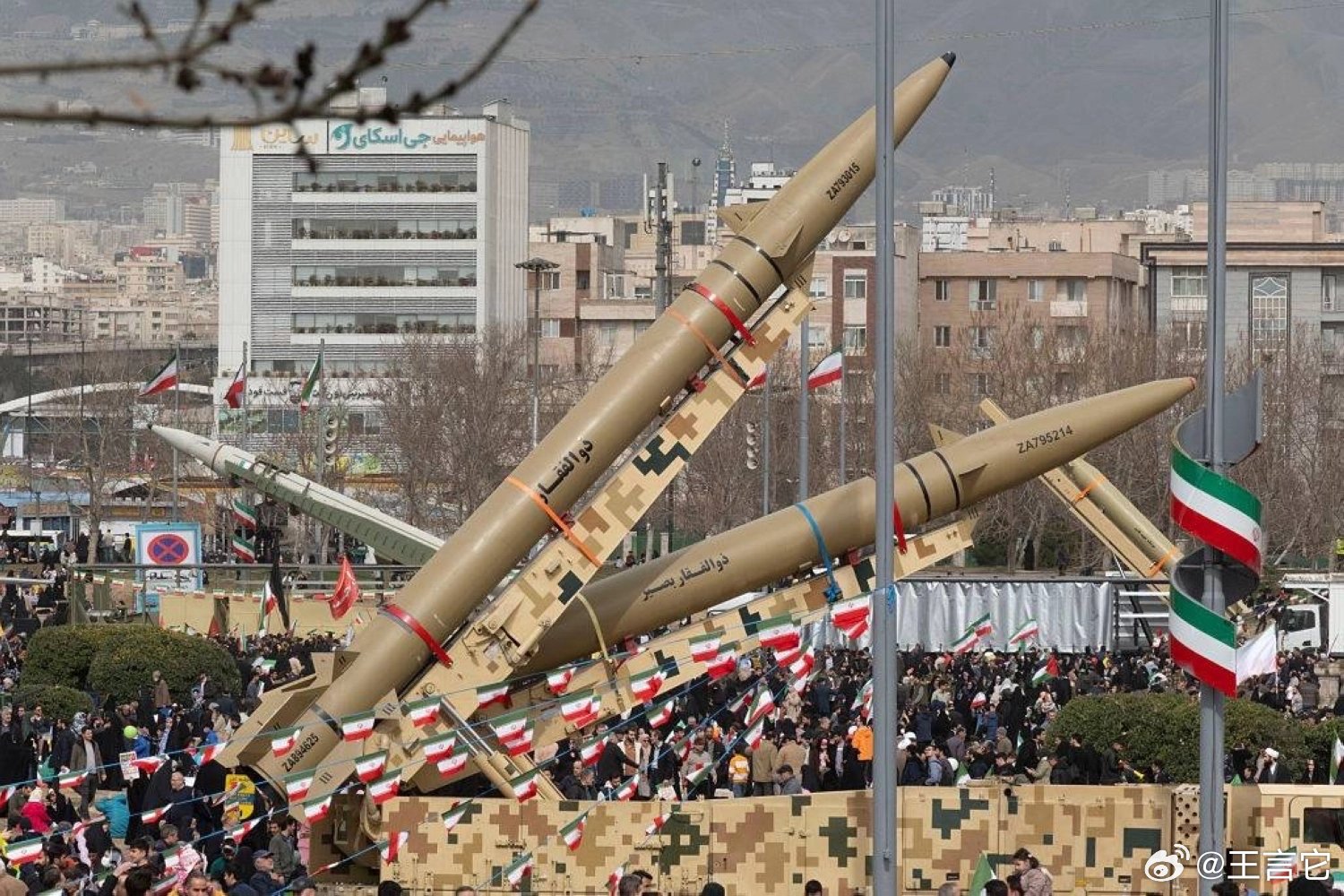 ❗️ 突发新闻：伊朗不给川普台阶下      伊朗拒绝了美国提出的和平方案。  