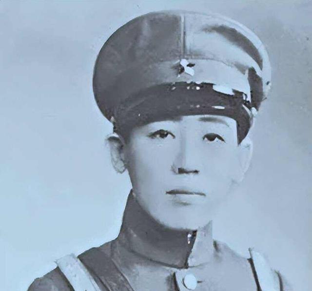 1945年，“东方魔头”川岛芳子被军统抓获，用尽酷刑，守口如瓶，直到戴笠命人扒光