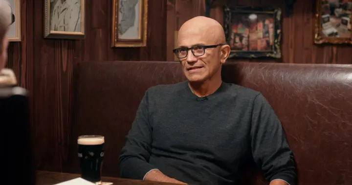 微软CEO纳德拉最新万字访谈：AI时代，范式正确不代表就能赢