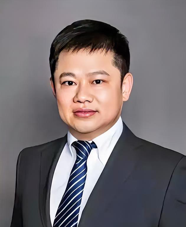 罗兴章（1973年—2024年7月6日），男，博士，湖南省桃源县人，生前系复旦大