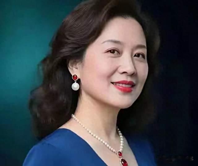 55岁阿姨坦言：女人出轨能不能改，不看眼泪，只看这三件事