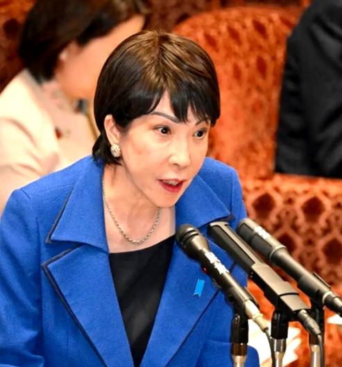 高市早苗低头了！
一味挑衅中国没好果子吃！


高市早苗的表态有意思
明明早就该