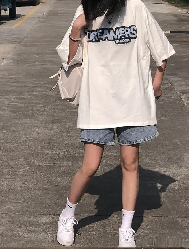 【夏天还没瘦下来？这5套“遮肉大法”，穿上瞬间显瘦10斤！】

减肥是个慢工细活