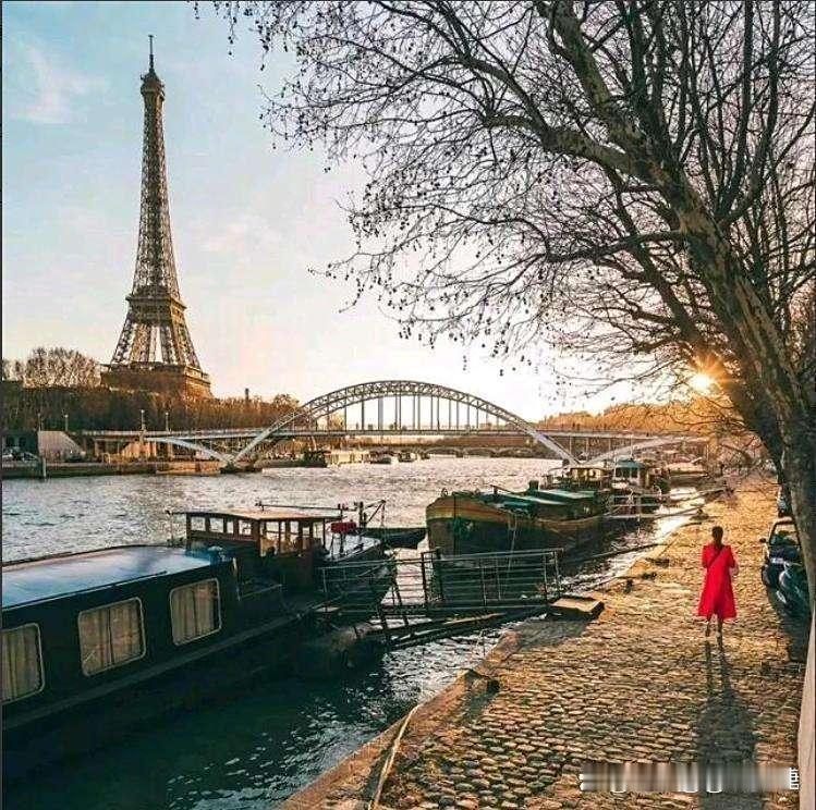 一份列举法国暂时领先中国十个领域的清单。
民用核能排第一。
航空发动机排第二。