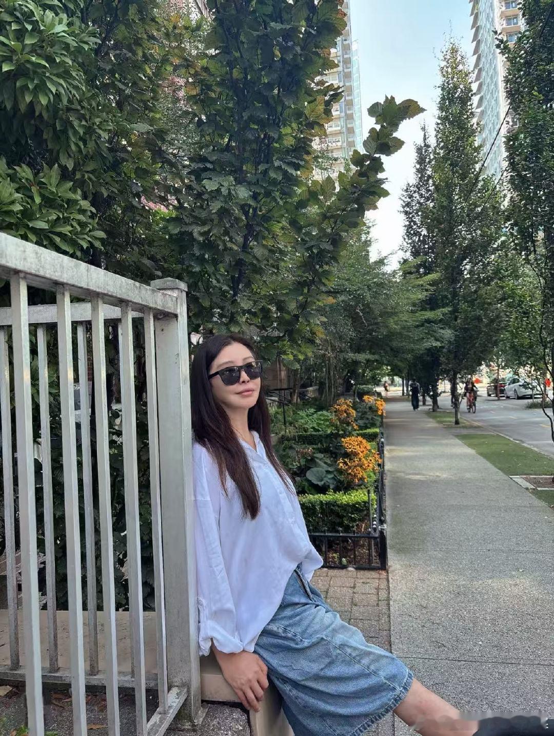 王祖贤59岁生日发文 59岁的王祖贤，不愧是我的童年女神！59岁的王祖贤