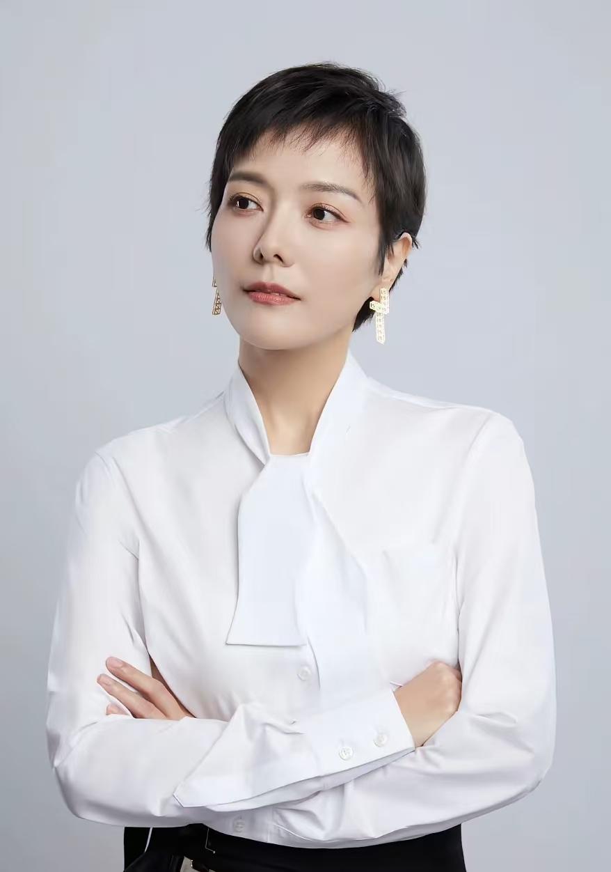 为什么没人同情杨乐乐，关键是她领着孩子去上海上学把人家汪涵整的妻离子散的，有媳妇