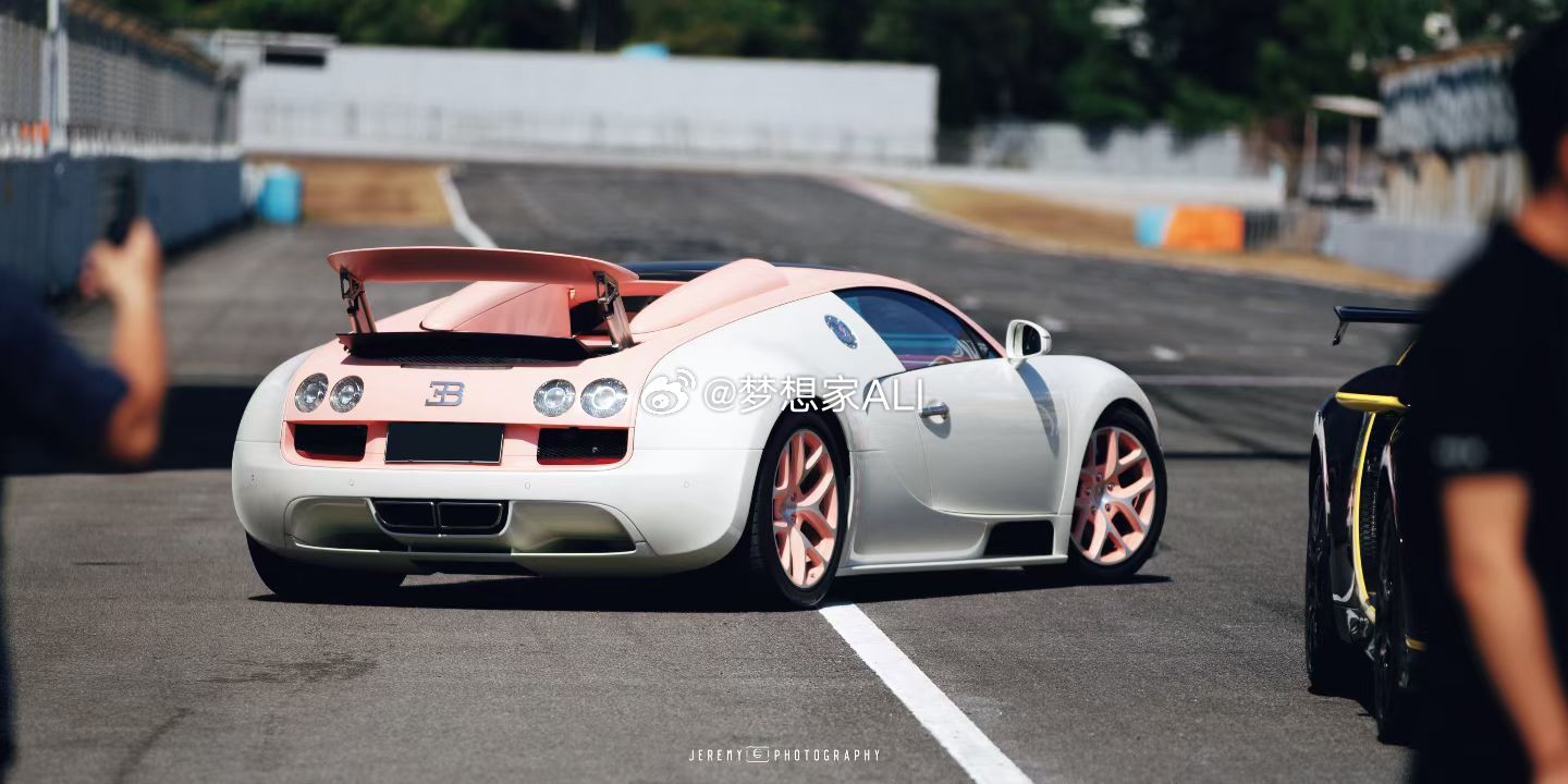 三条大虫出街🐛梦想家ALI 北京·Runoilbus燃油巴适