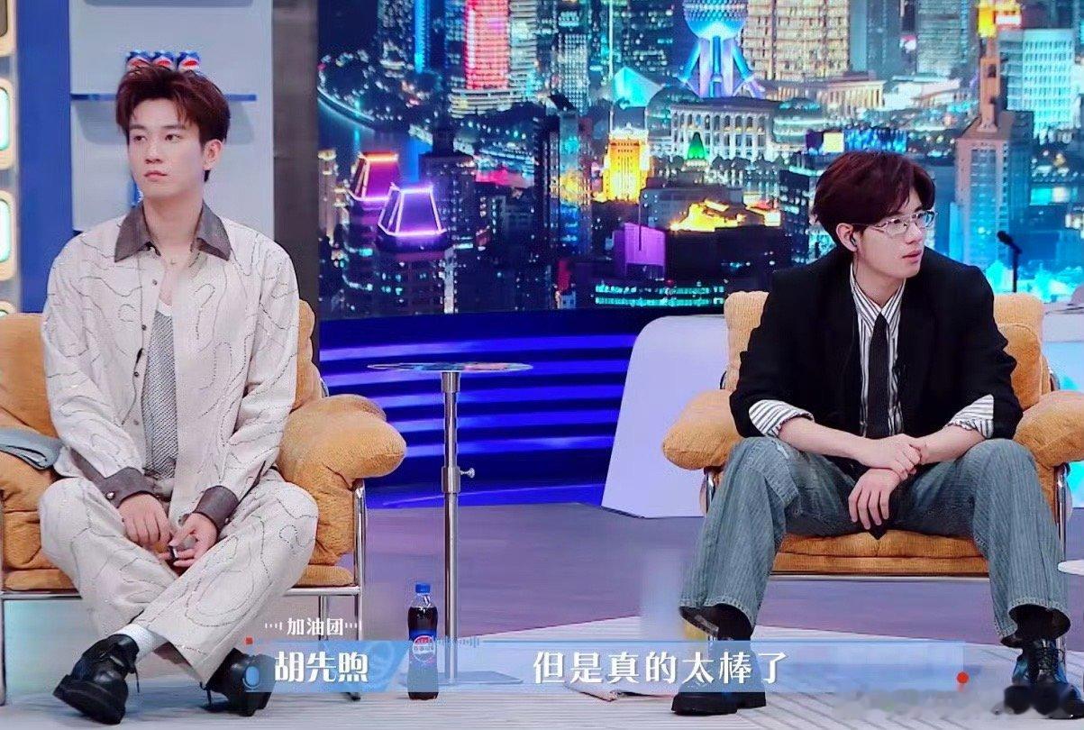 徐志胜演我看offer的状态 面对新人的飞速进步，徐志胜的真实反应像极了观众自己