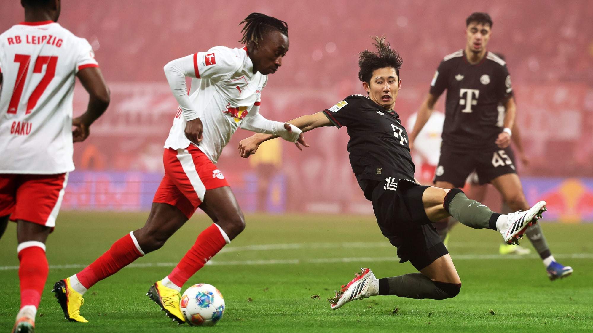 果不其然，“德转市场”公布的最新德甲球员身价榜，效力于莱比锡的边锋迪奥曼德身价升