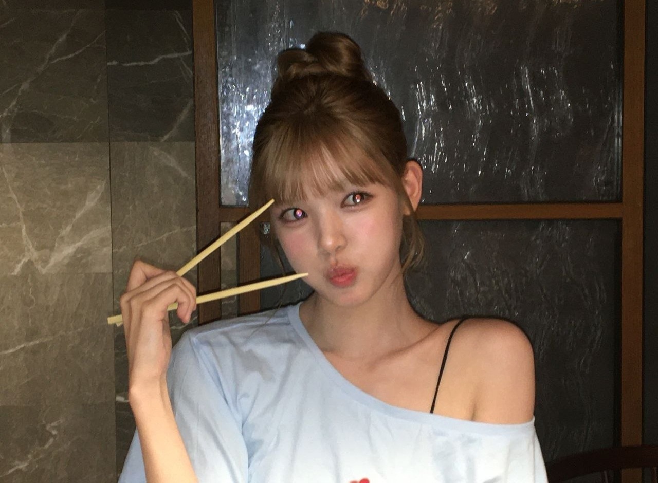 ber？T恤怎么被你穿成漏肩装了宝贝 