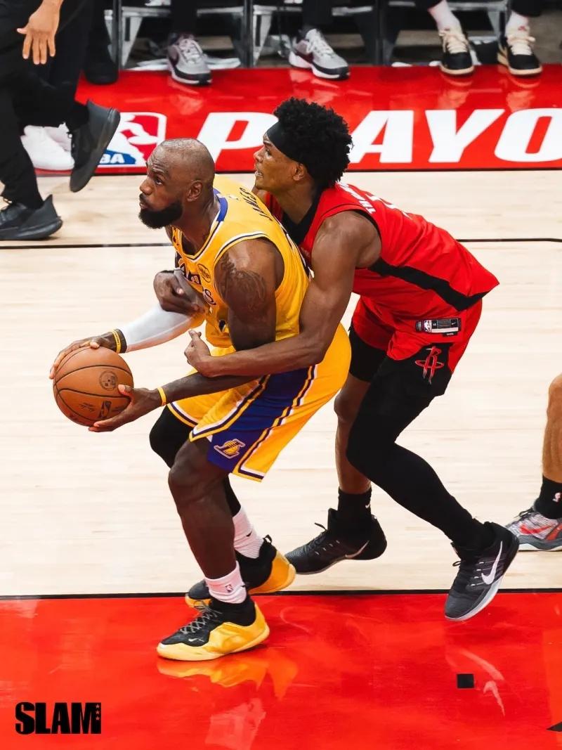 阿门对詹姆斯的防守，也是拼尽全力了！

现在很多人看到的防守悍将，往回追溯十几年