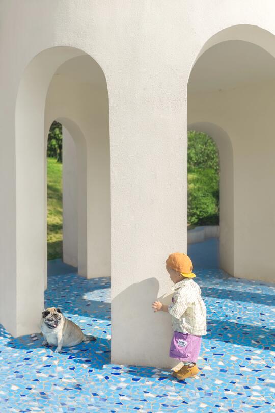 一起来捉迷藏呀