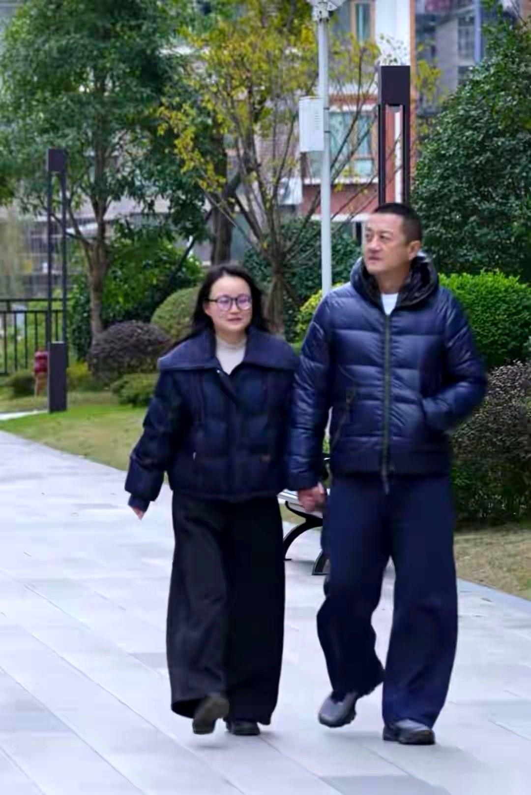 都说李亚鹏干啥啥不行，做生意赔个底儿掉，搞感情一塌糊涂。
但我看他这辈子，做对了