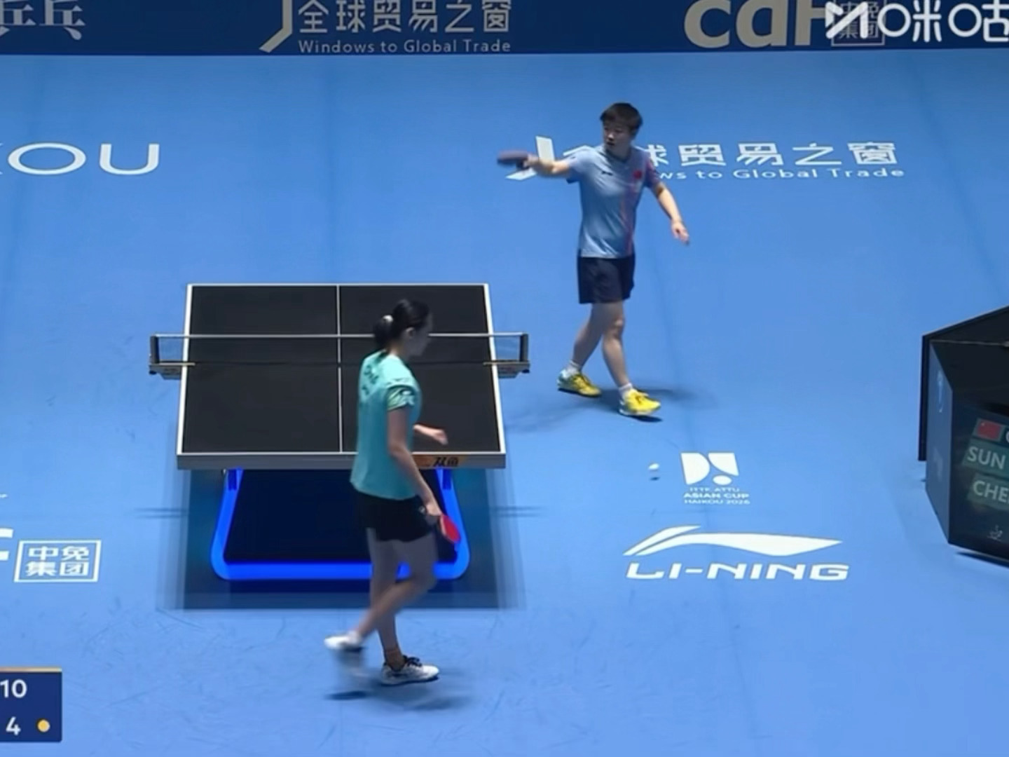 再让她指你呢。自觉点吧都 