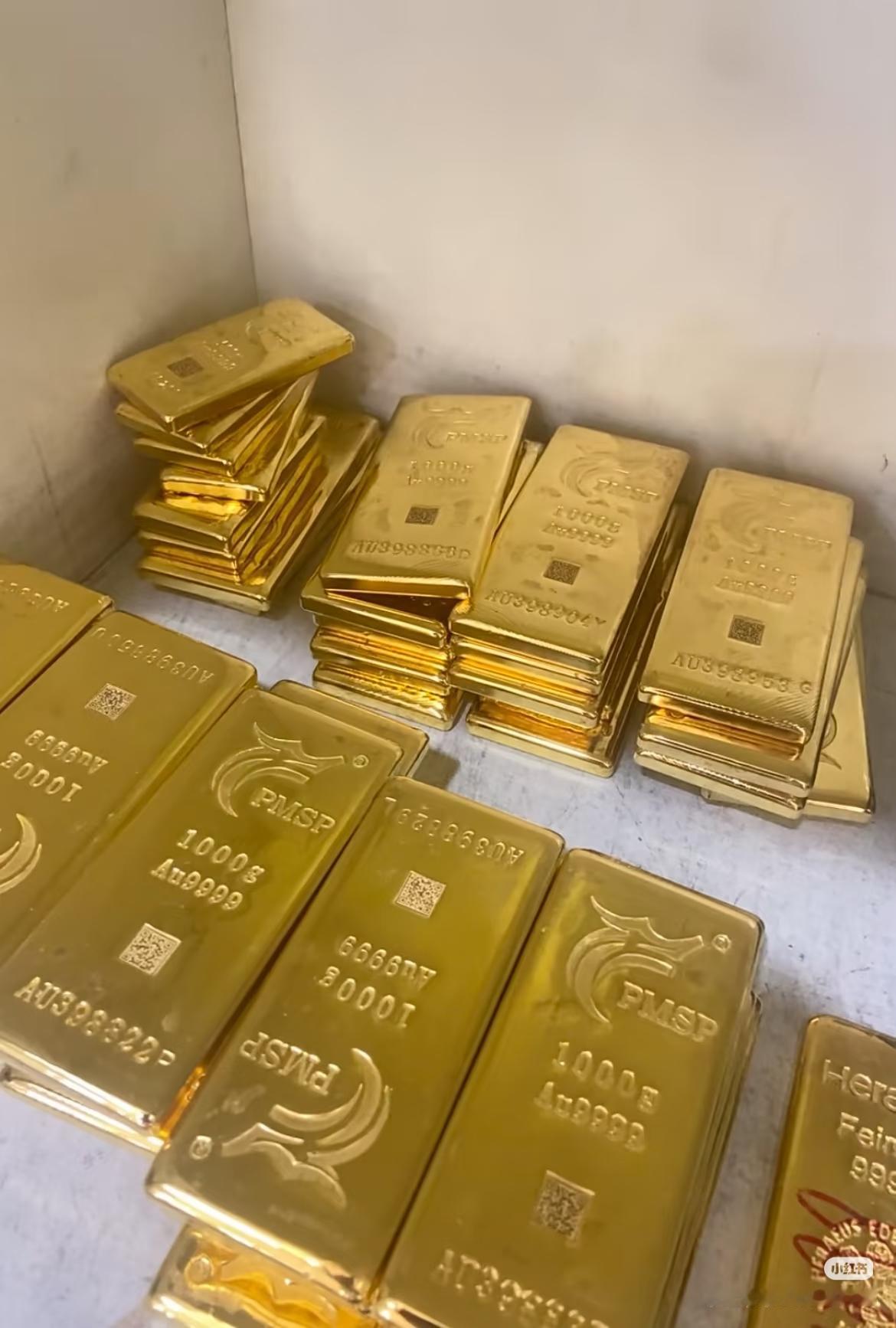 金价暴跌不可怕
可怕的是你想止损
却无路可退……
​金价暴跌了，金店停止收购了，