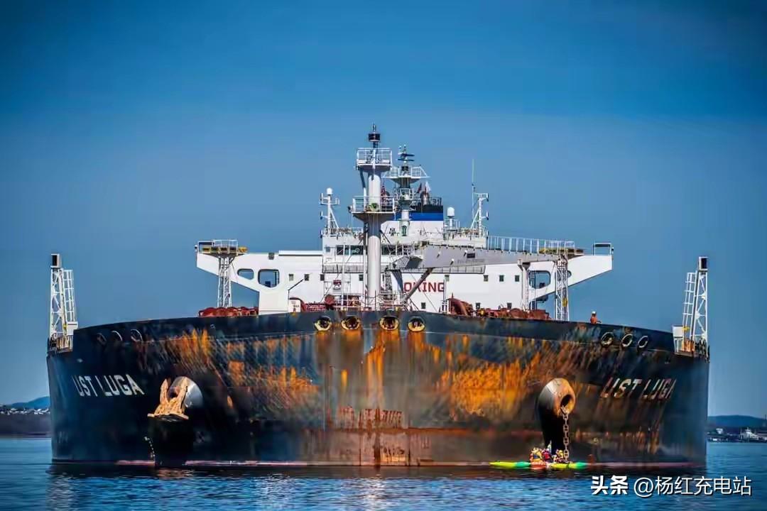 万万没想到！特朗普亲手给俄罗斯送大礼，普京做梦都笑醒
 
谁也没料到，特朗普会用