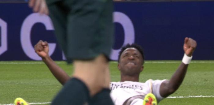 皇马1:2曼城欧冠失利
当你以为自己获得了点球时