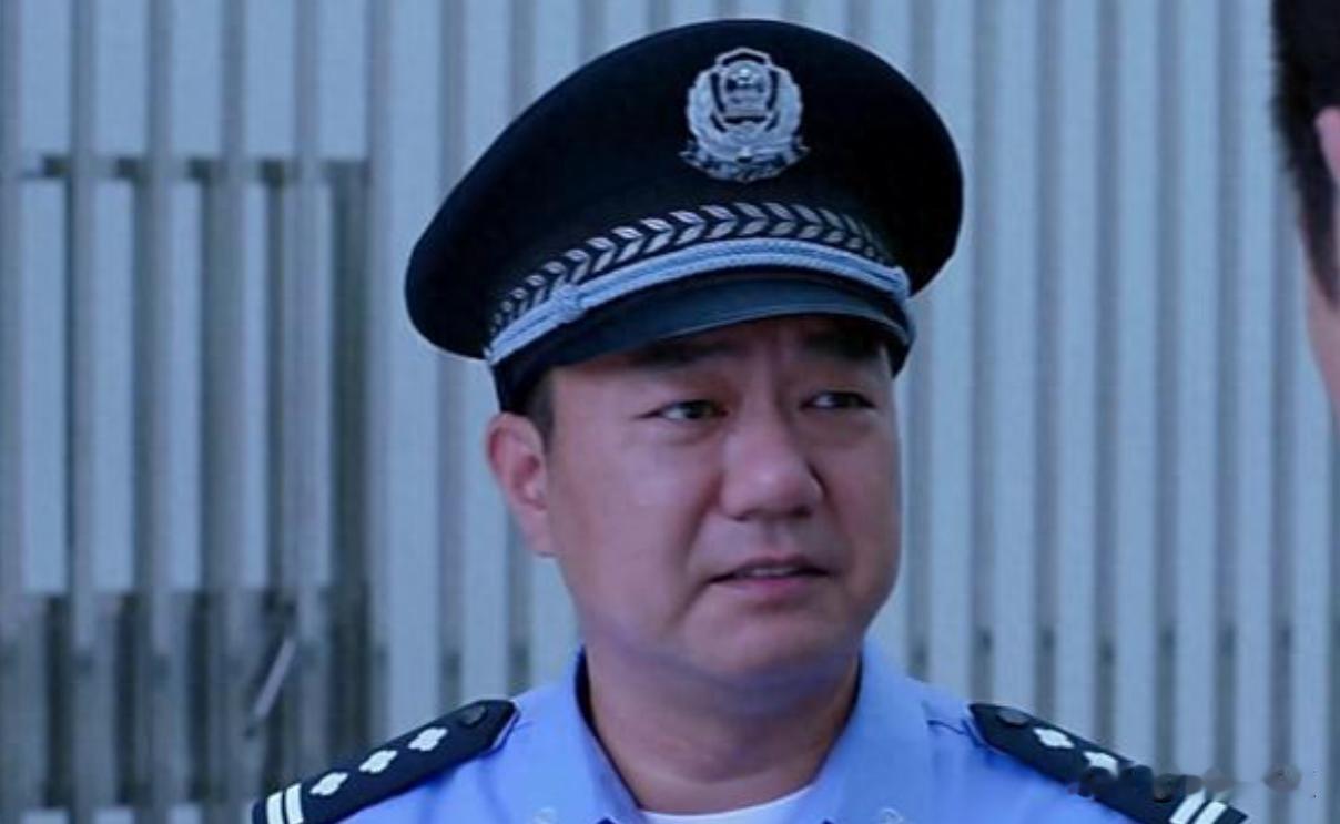 董勇演冯道火了，警察专业户突然变历史人，他到底怎么做到的？
春节前刷到《太平年》