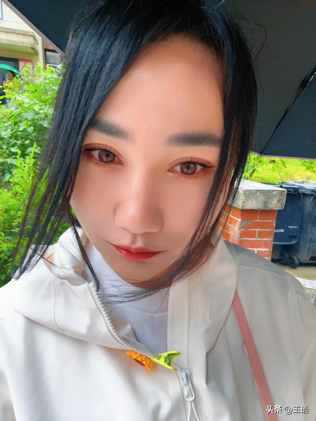 解不开的心结，接受不了的事实，又无法改变，我到底该拿什么释怀呢，

是凌晨哭肿的