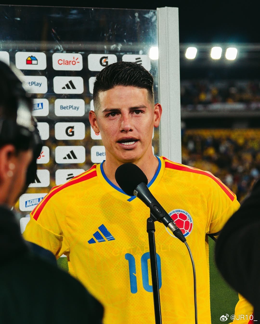 JR10J罗🇨🇴 todosconjames