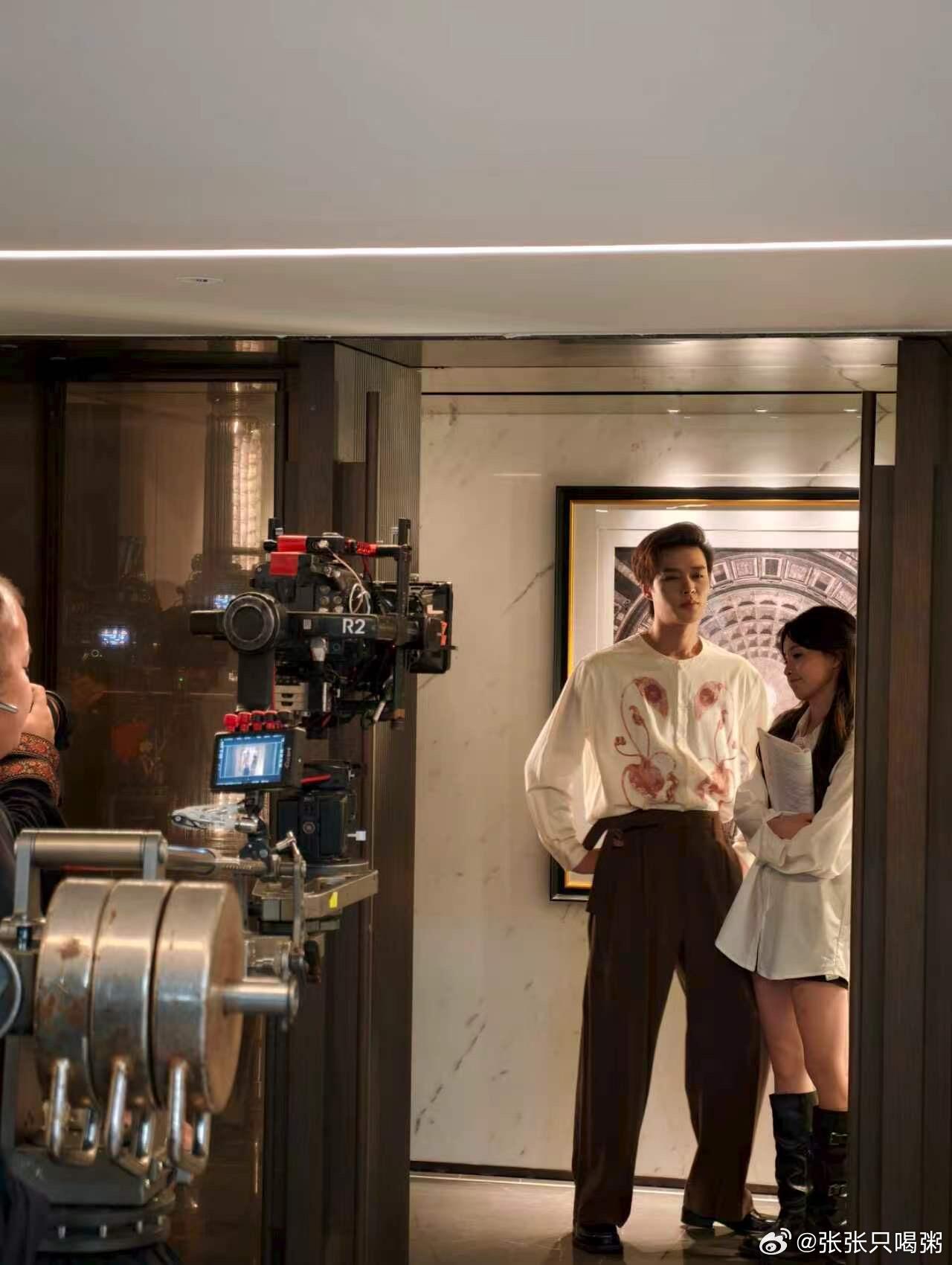 偶遇柯淳在中海寰宇天下拍戏！ 