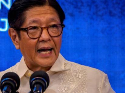 菲律宾公然反华，作出前所未有挑衅举动：重新命名南海上百岛礁。 
菲律宾3月31日