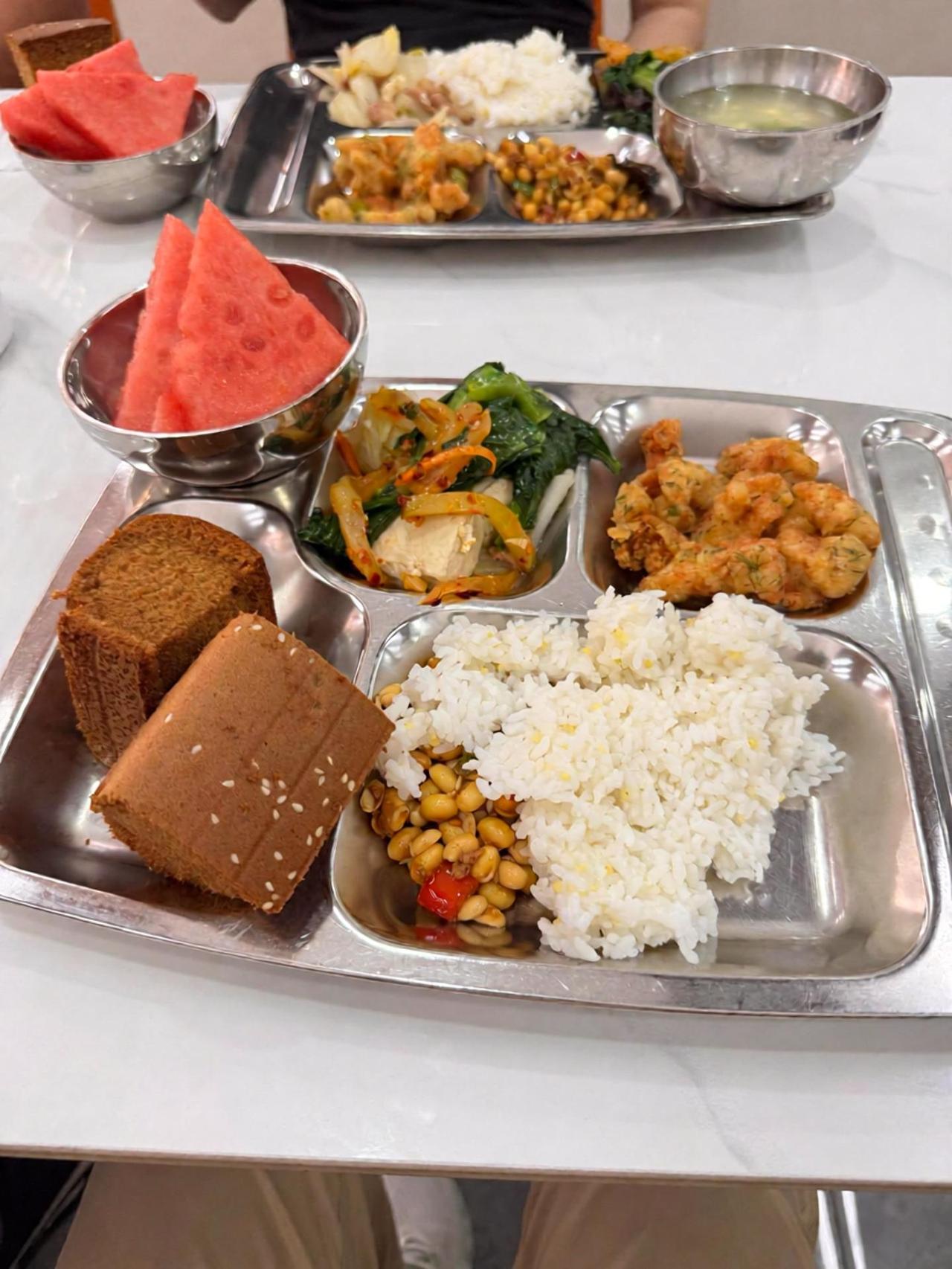这一餐10块