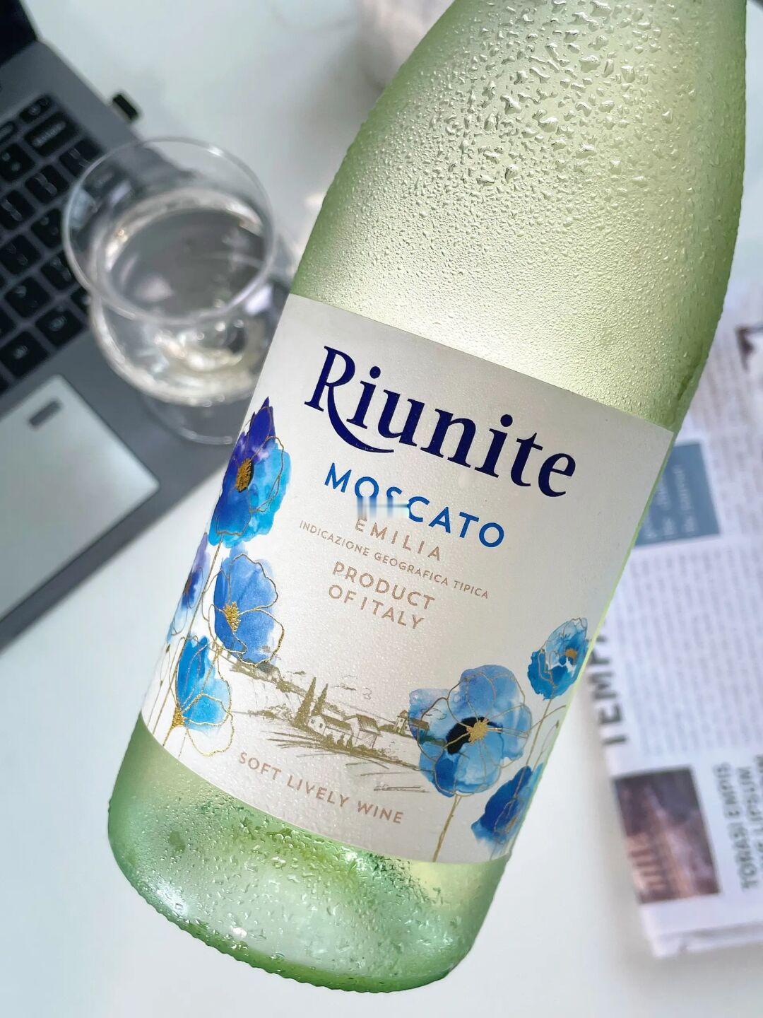 玫瑰桃桃冻，救命！怎么会有这么好喝的酒？