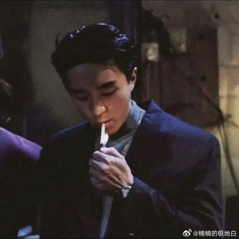 周星驰帅照📸谁能想到星爷年轻颜值这么能打，抛开搞笑滤镜，清爽少年模样惊艳无数观
