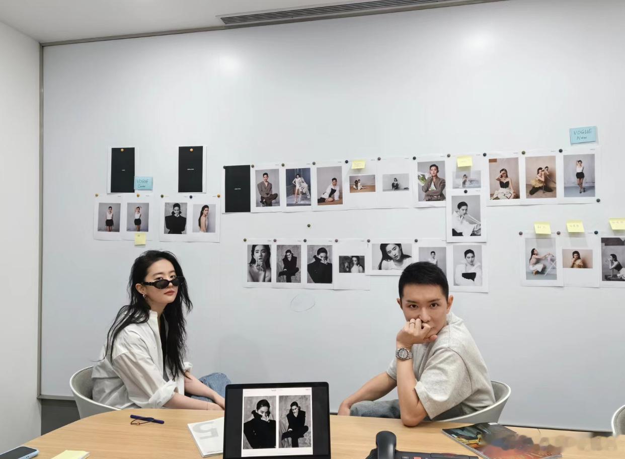 【#刘亦菲#💛#VOGUE#】VOGUE主编小🍠发文：刘老师与刘老师拍了那么