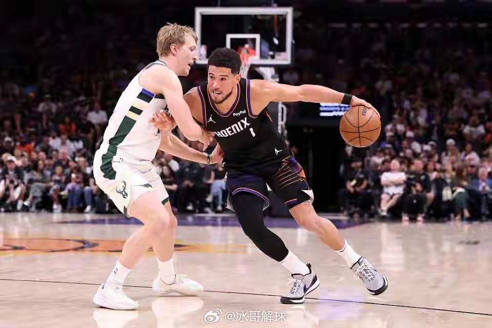 3月22日，太阳主场105-108惜败残阵雄鹿，遭遇五连败。布克状态持续低迷，全