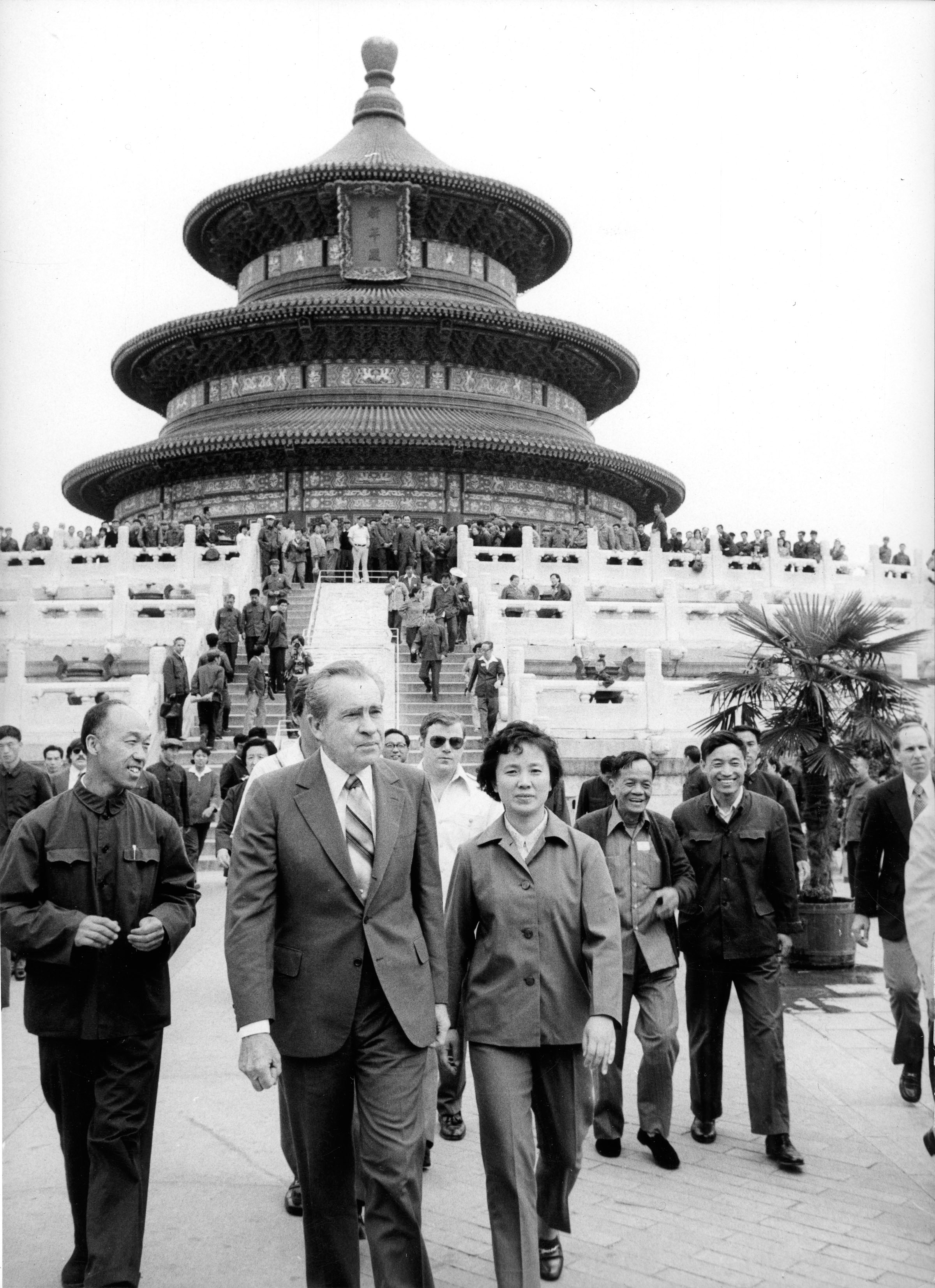 🔻天坛曾经见证了中美关系的起步阶段。🔻1972 年为中美关系开启大门的理查德