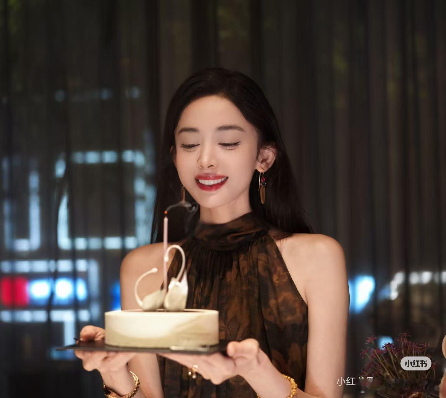 娜扎金牛神话大片娜扎cos金牛女神美爆了娜扎太美了！！祝娜扎生日快乐啊啊啊，希望
