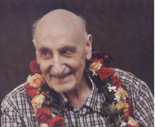 法国空军司令的儿子，1976年开始无偿资助中国学生留学，只有一个要求，那就是自己