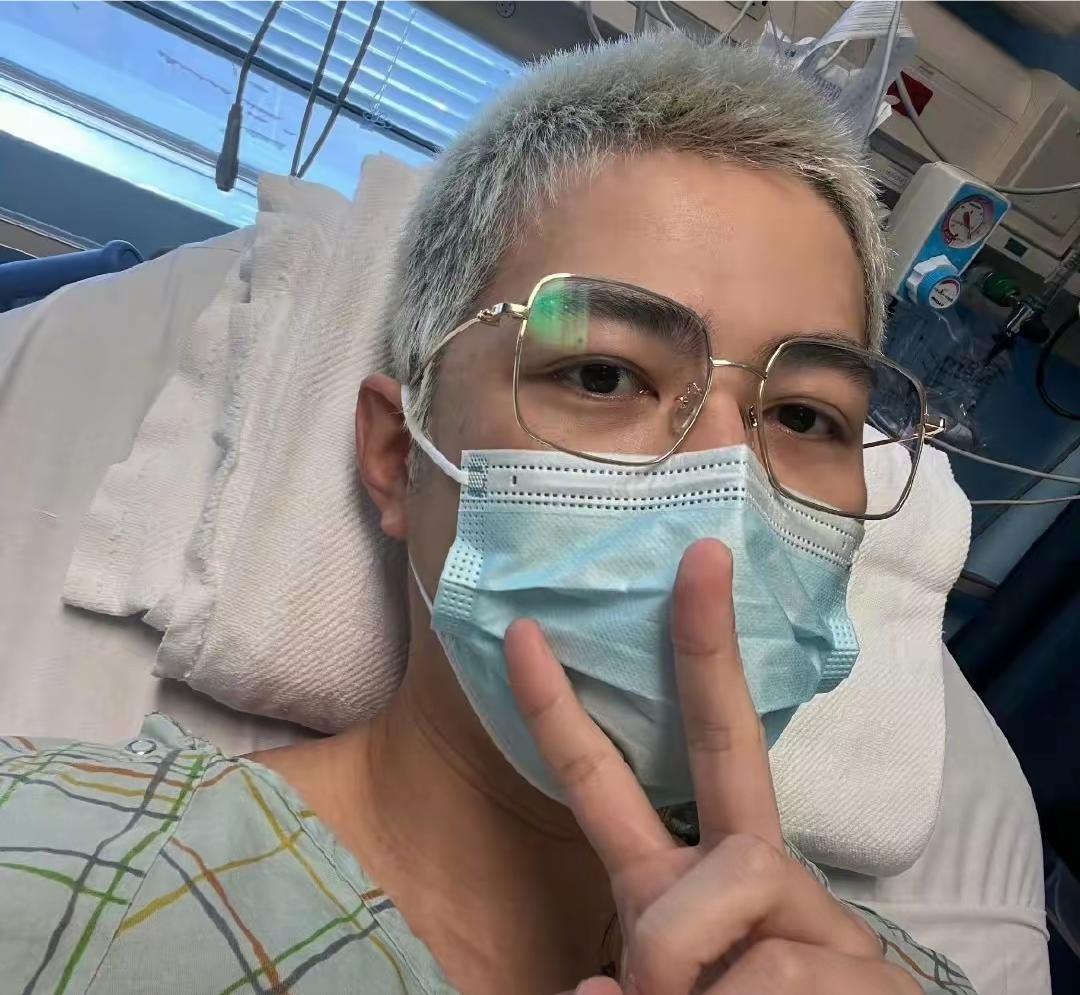 陈学冬和奚梦瑶不是兄妹，胜似兄妹了。
陈学冬23年车祸后，第一个看他的就是奚梦瑶