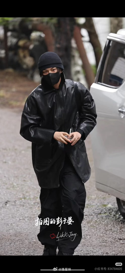 这身搭配你觉得怎么样 