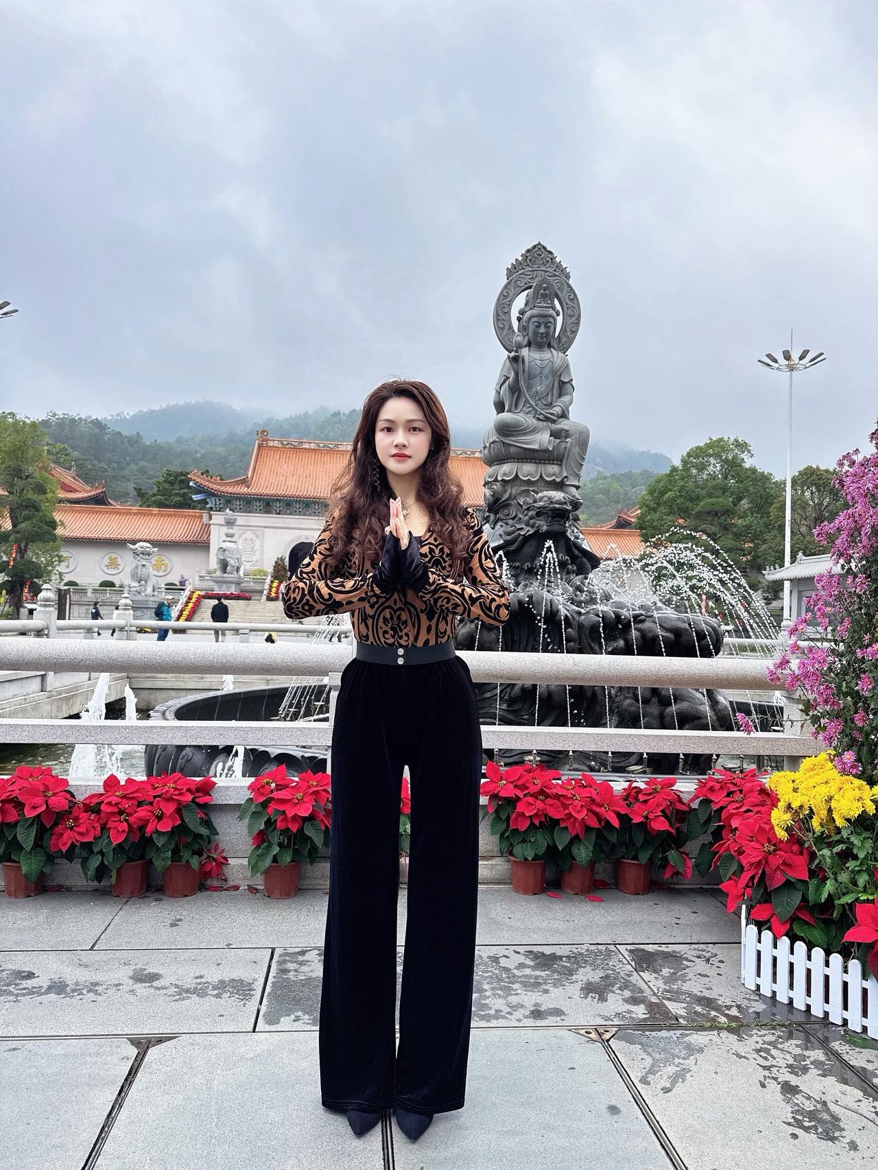 佛度有缘人，人渡自在心。