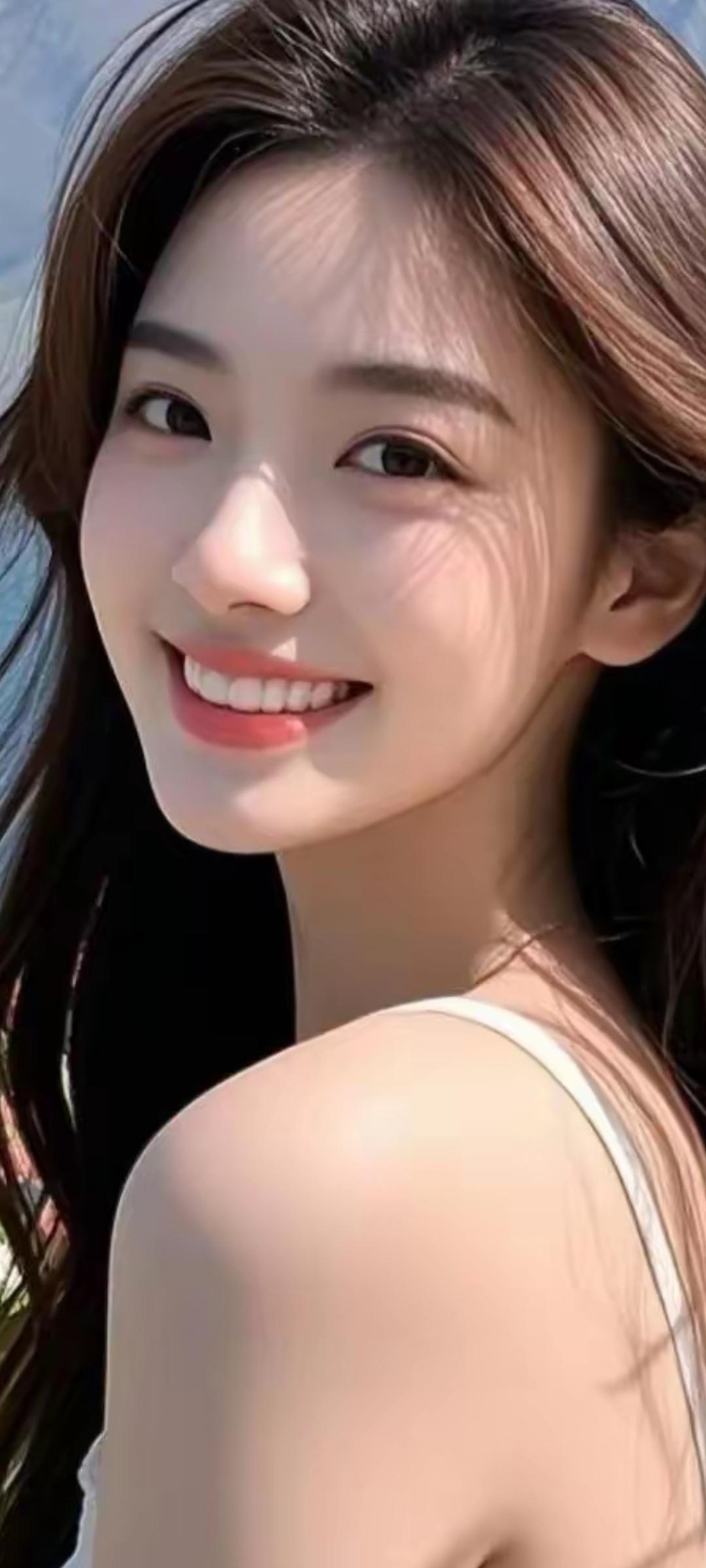 阳光下的微笑，温暖如初见。