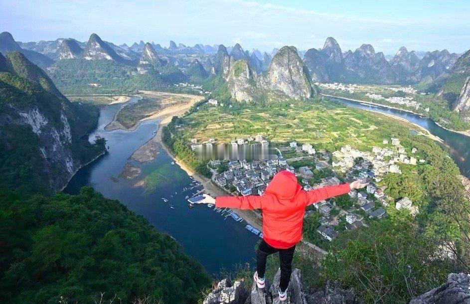 市场复盘与前瞻 | 2026年1月8日个人点评：  指数还是红的，控盘真好，市场