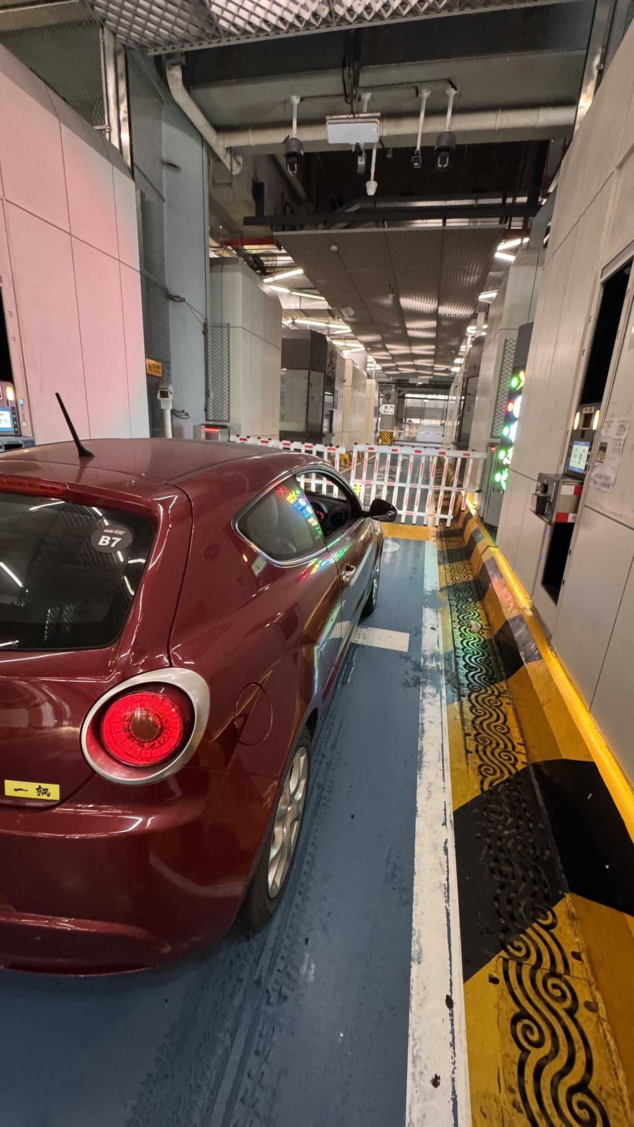 超久没开Mito去澳门了…
今日过去又被卡住…
应该又是粤车南下和单牌车对冲的B