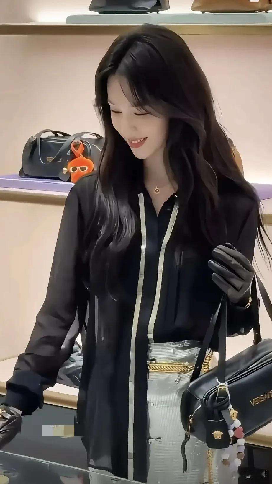 陈都灵