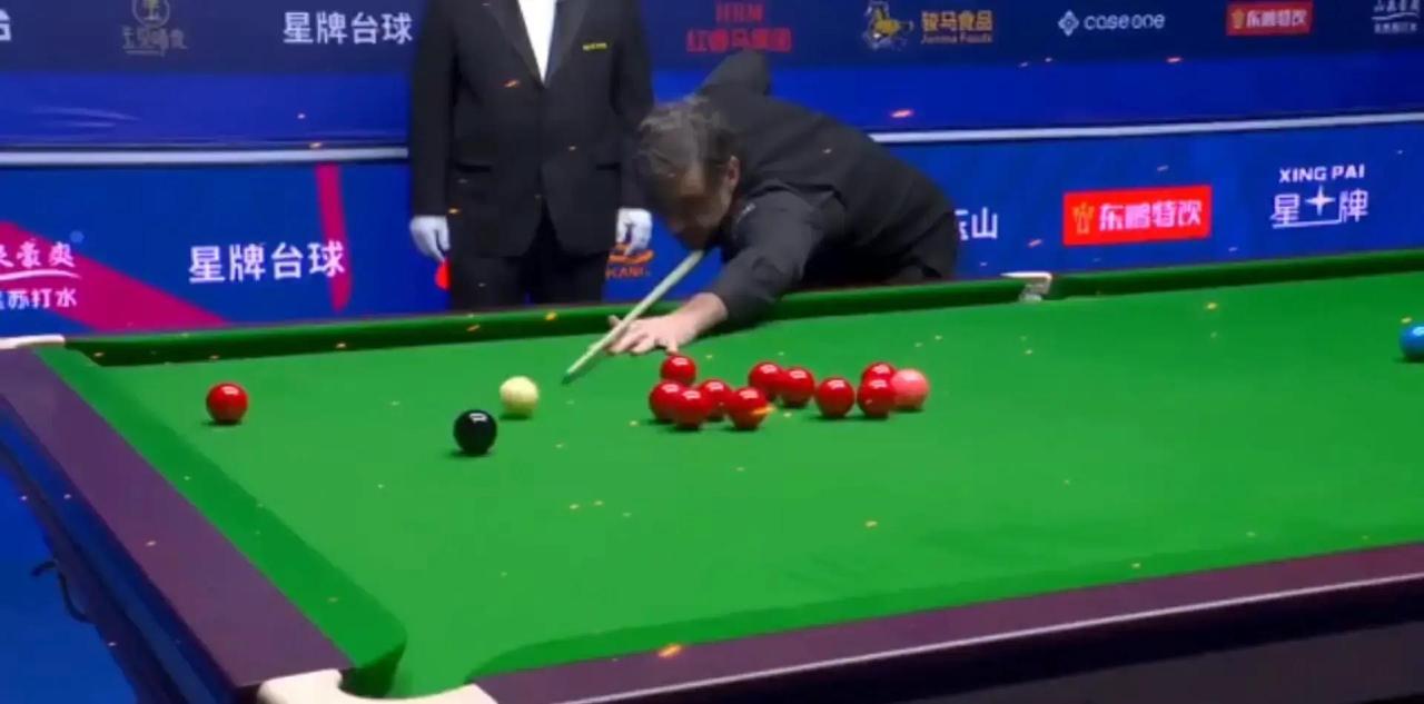 3月20日玉山世锦赛，中国玉山，50岁的奥沙利文在对阵瑞恩·戴的四分之一决赛首局