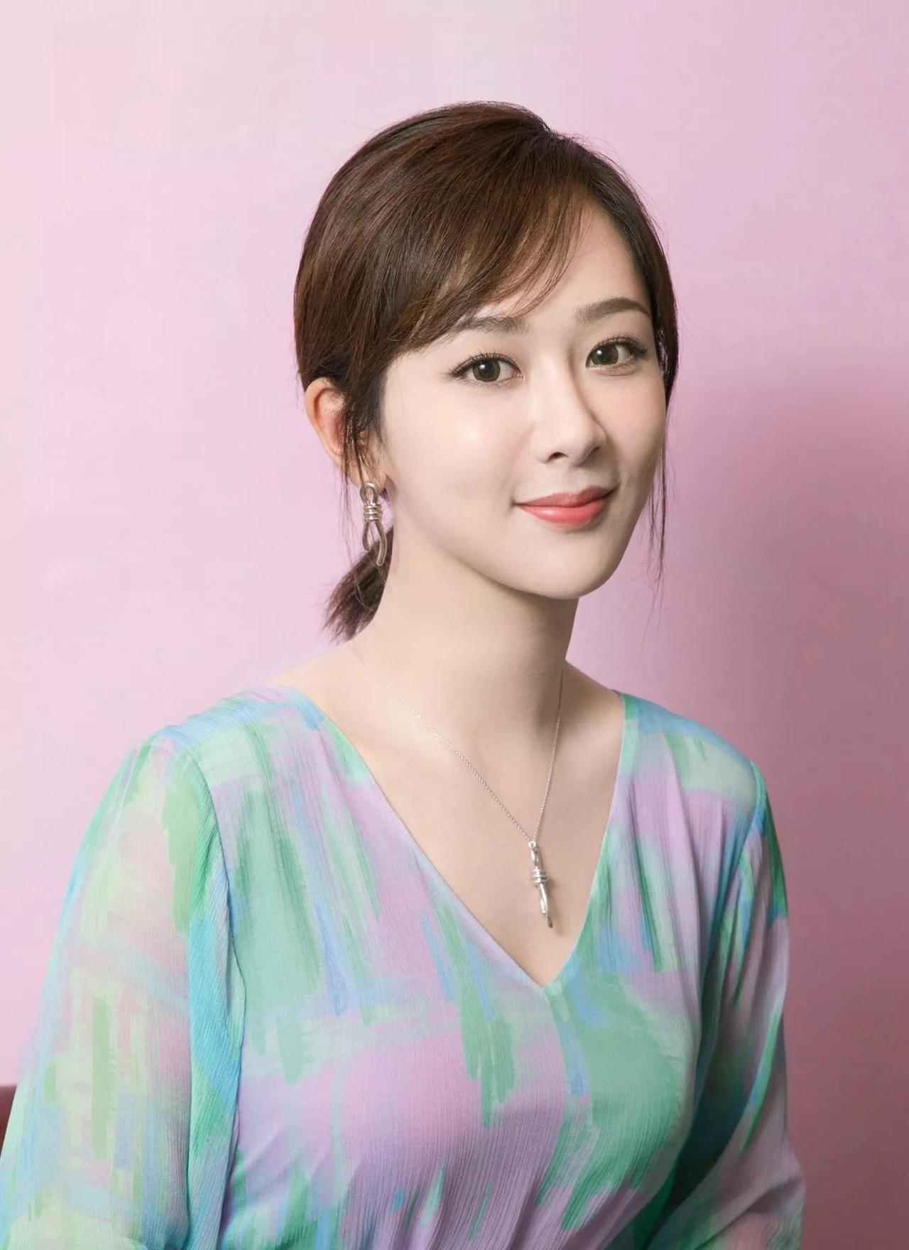 宋丹丹早年评价杨紫旧话被翻出

        杨紫拿下本届白玉兰最佳女主角后，