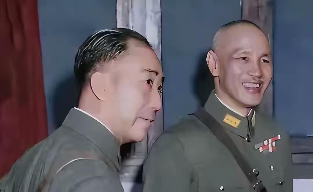 蒋介石为何对戴笠又倚重又提防？戴笠死后，他只说了八个字，字字惊心。军统掌门人手握