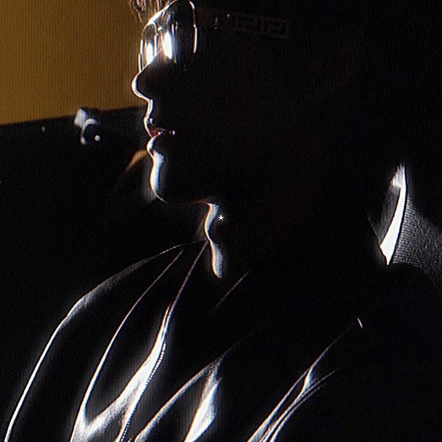 冷脸适配度满分！黄俊捷冷脸杀帅到心尖，气场全开超绝，这颜值真的超标到犯规～ 